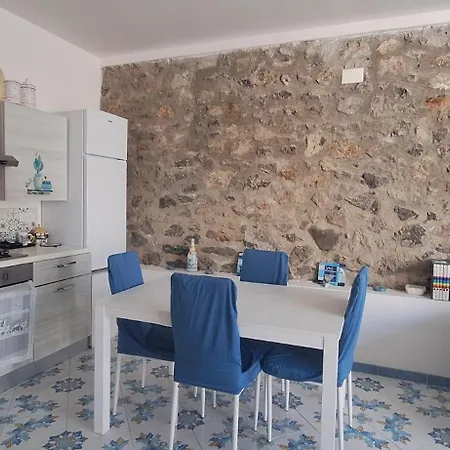 Apartman Lucia *