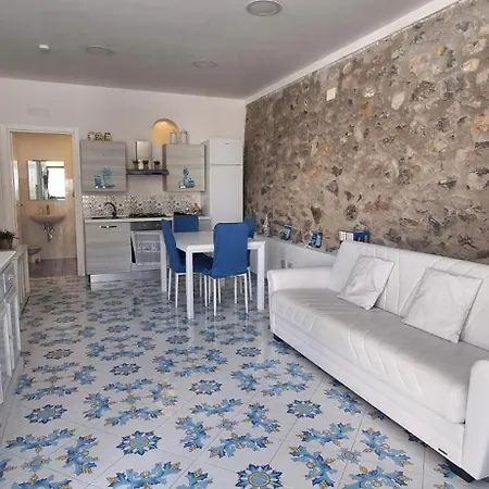 Apartman Lucia *